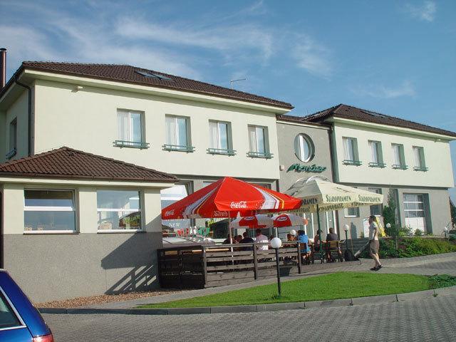 Mondeo Prague Hotell Exteriör bild
